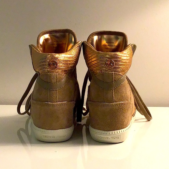 Michael Kors Size 9.5 US Metallic Leather and Suede Wedge Sneakers - Picture 4 of 9